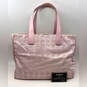 Authentic Women CHANEL Travel Line Tote Handbag Pink color Nylon with authentici